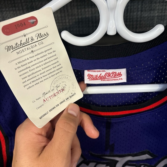 Carter retro Raptors Jersey XL - Picture 3 of 4